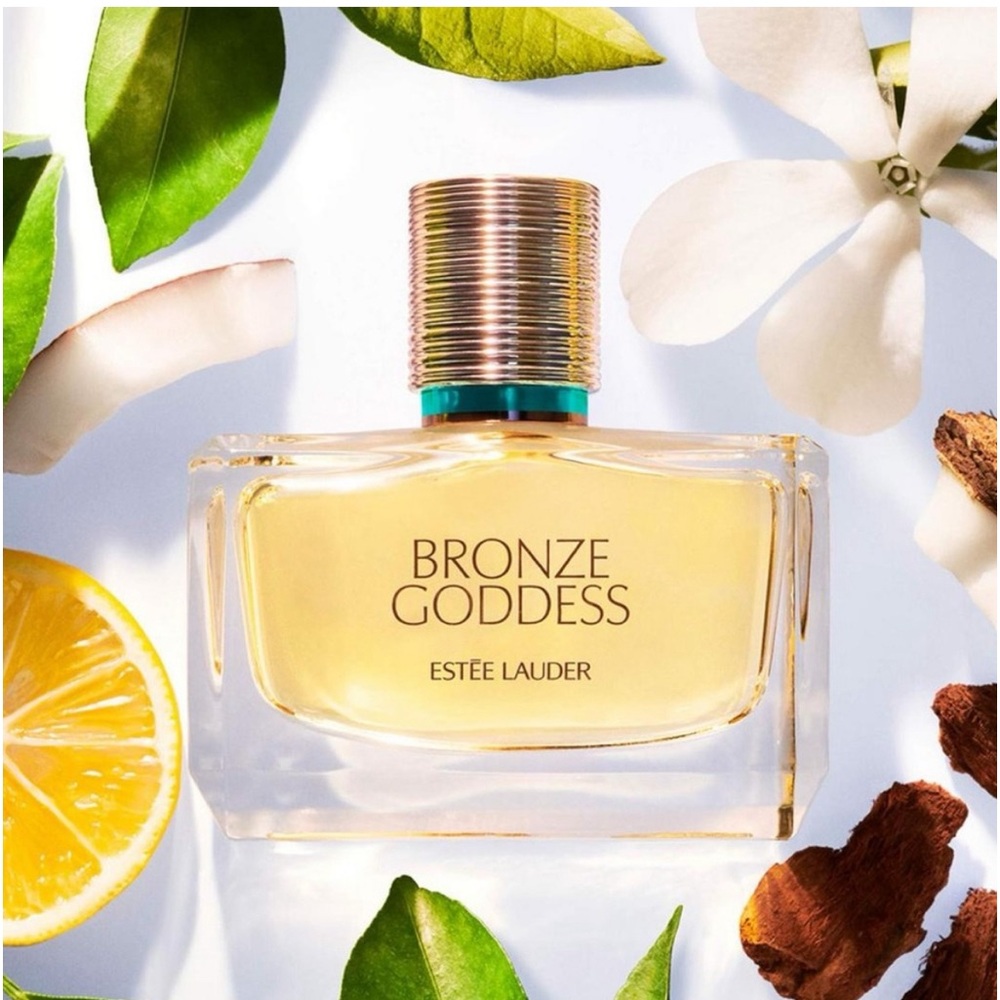 Estée Lauder Bronze Goddess
Eau Fraiche Skinscent
Fragrance 1.7 - sprayed once